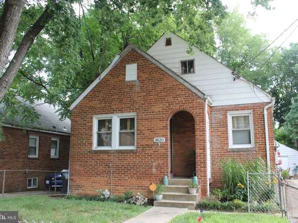 3820 Allison St, Brentwood, MD 20722