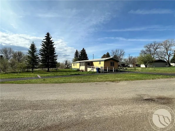 108 4th Ave E, Ryegate, MT 59074