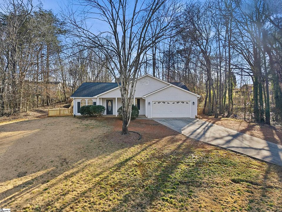 1st image of 121 Confederate Ln