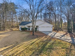 121 Confederate Ln, Greer, SC 29651