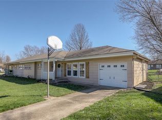 402 Corral Dr, Belton, MO 64012