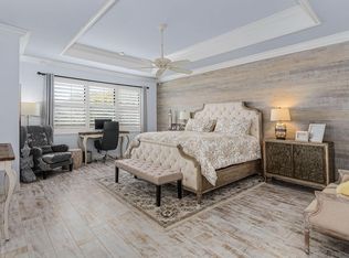 13528 Mandarin Cir, Naples, FL 34109