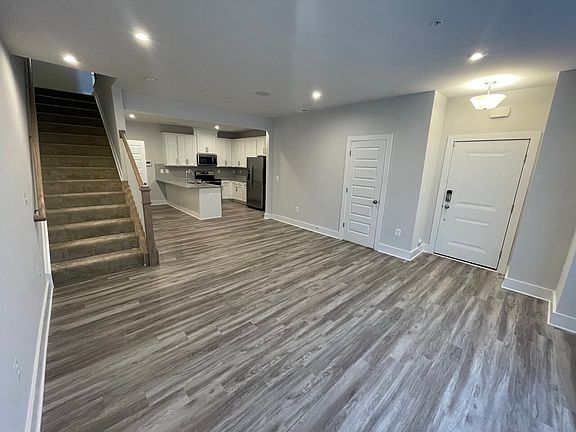 3rd image of 2763 Lassen Dr Unit A