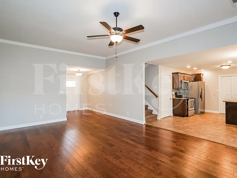 2060 Jackie Lorraine Dr — Photo 4