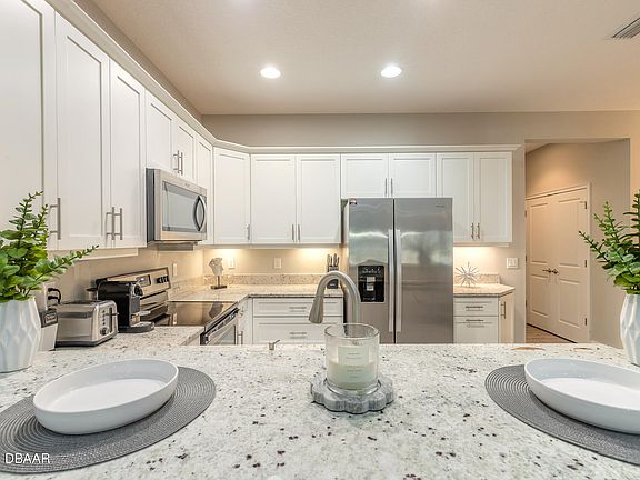 5th image of 3414 Medici Blvd