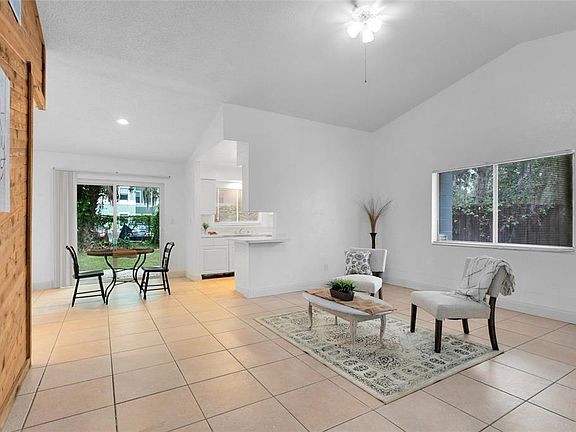 4th image of 12142 Walden Woods Dr