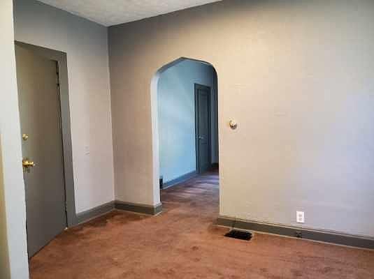 4th image of 1035 Jefferson Ave #1/2