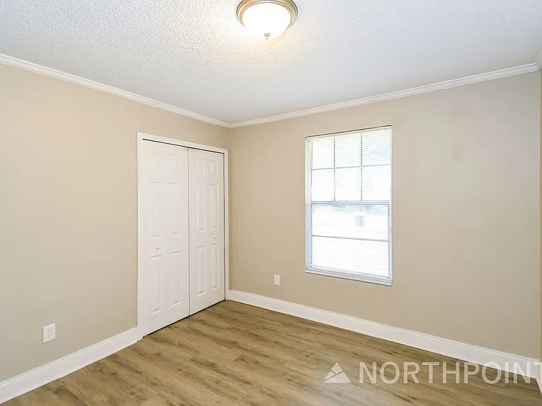 7215 Sharbeth Dr S — Photo 11