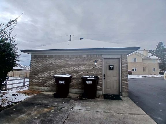 2nd image of 2011 S Lakeman Dr