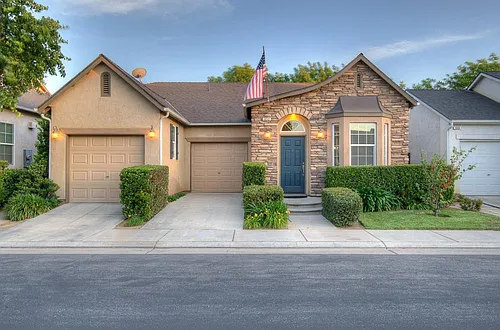 632 W Fontaine Ln Photo 1