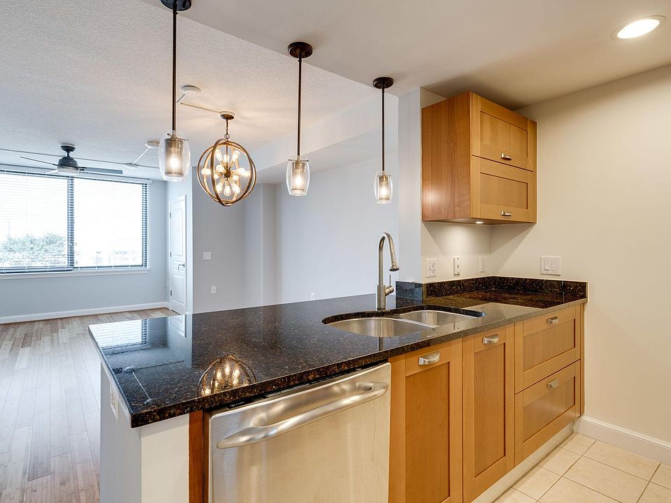 1st image of 2451 Midtown Ave #824