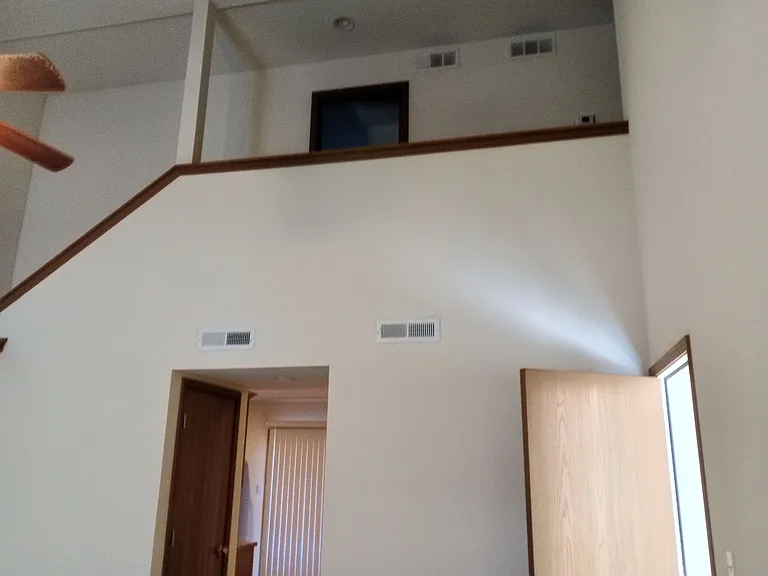 705 - 707 Glenstone Drive — Photo 6