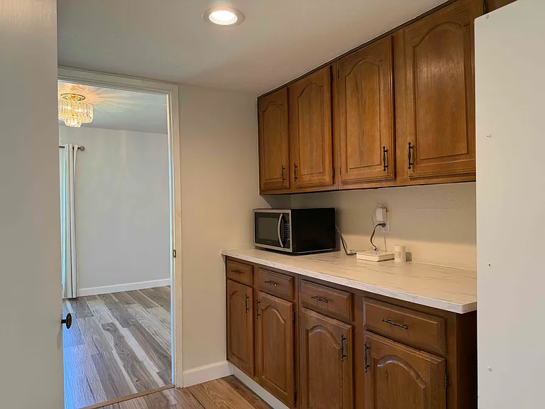 2917 Esquire Ln — Photo 5