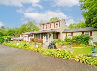 19 Harmony Ln, Binghamton, NY 13901