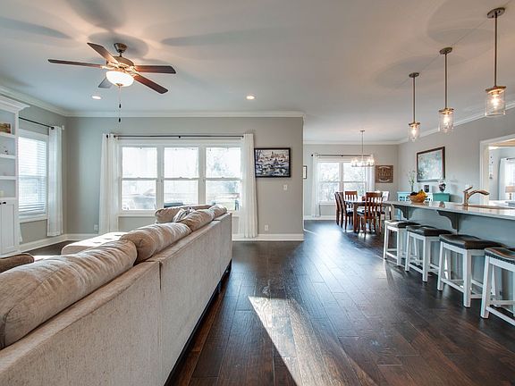 5th image of 4928 Saint Ives Dr