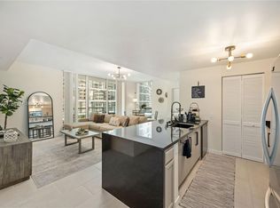 300 S Biscayne Blvd #T-1502, Miami, FL 33131