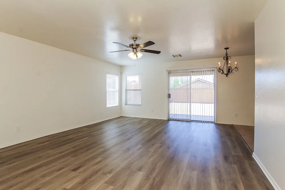 4 bed, 2.0 bath, 1845 sqft, $1,985 — Photo 4