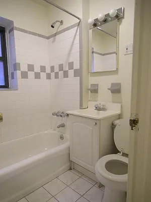 Rented by Vickers Realty | media 7