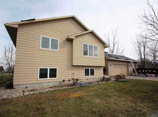27286 Hemlock Ave, Tea, SD 57064