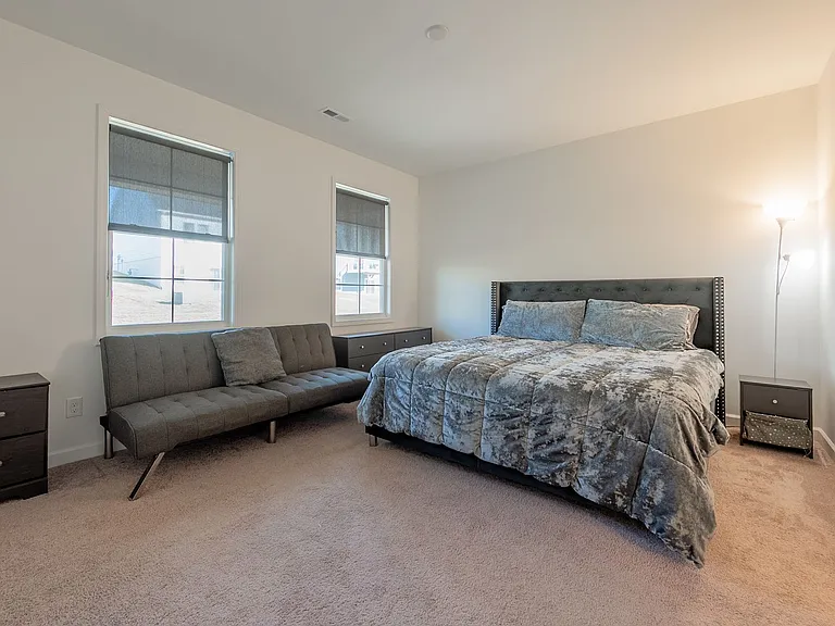 5006 Forsythia Pl — Photo 38