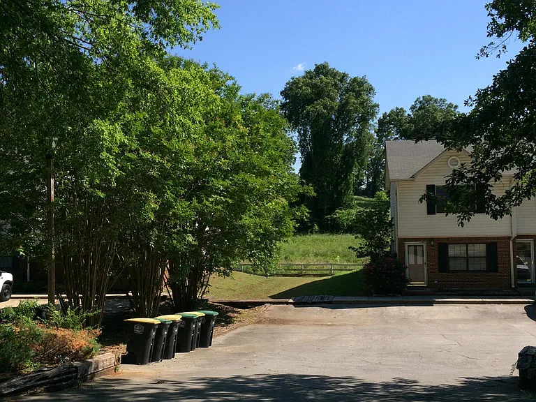 53 Vocational Dr SW — Photo 31
