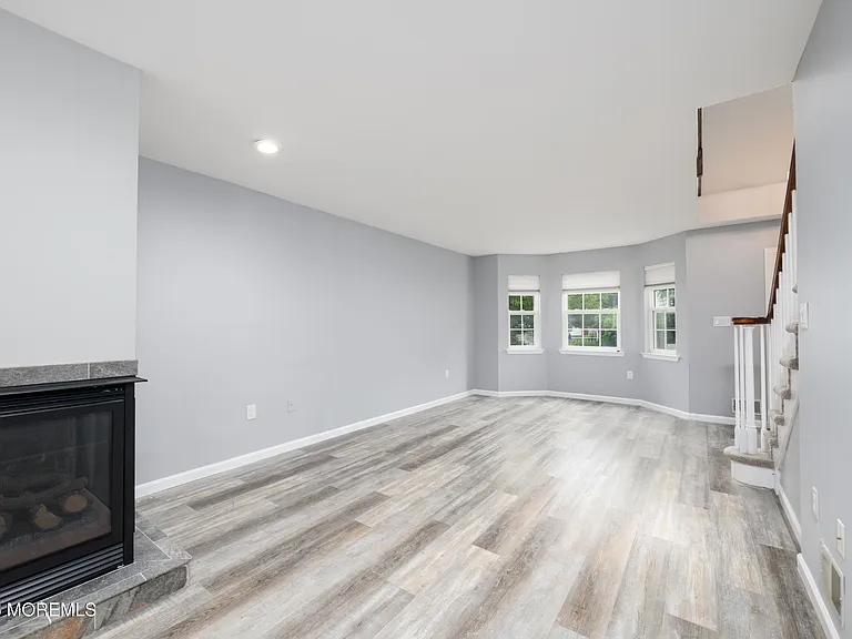 75 McKinley Dr — Photo 6