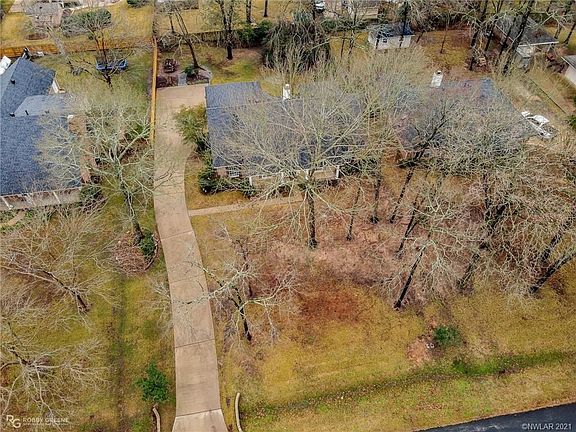 5th image of 4044 Woodway Dr
