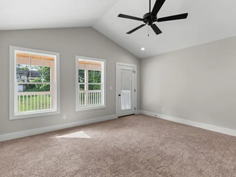 270 W Main St #A — Photo 7
