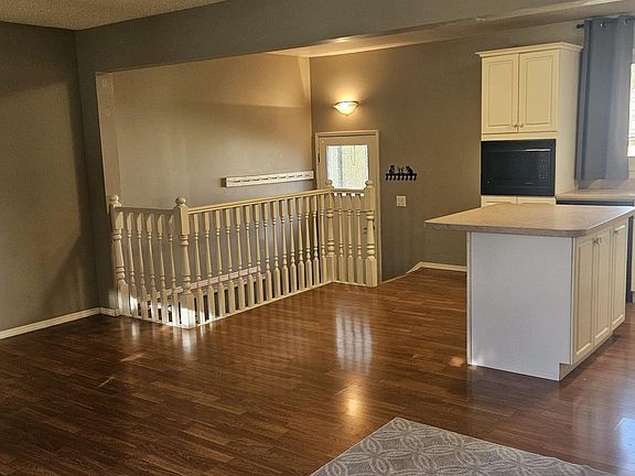 4th image of 2 Wren Cres