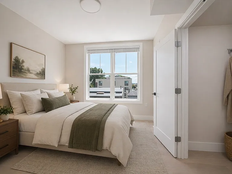 425 Border St #201 — Photo 15