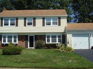 44 Trescott Ln, Willingboro, NJ 08046