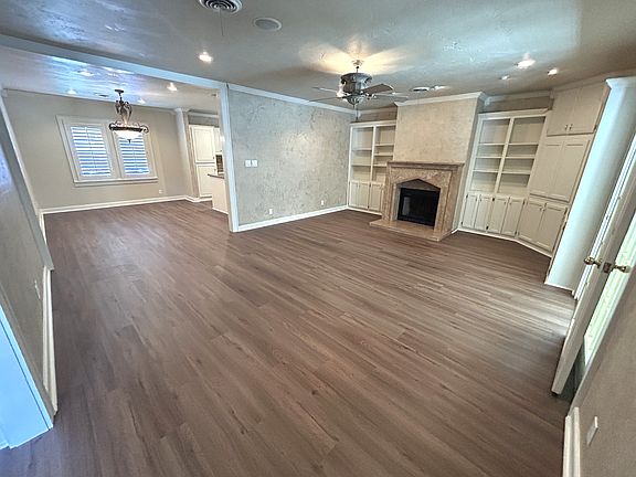 2nd image of 2111 3rd Ave