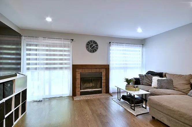 917 Little Falls Ct — Photo 14