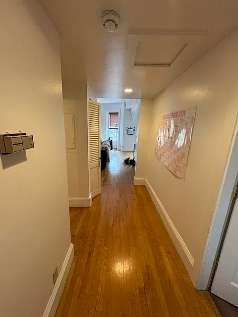 2 bed, 900 sqft, $3,800 — Photo 2