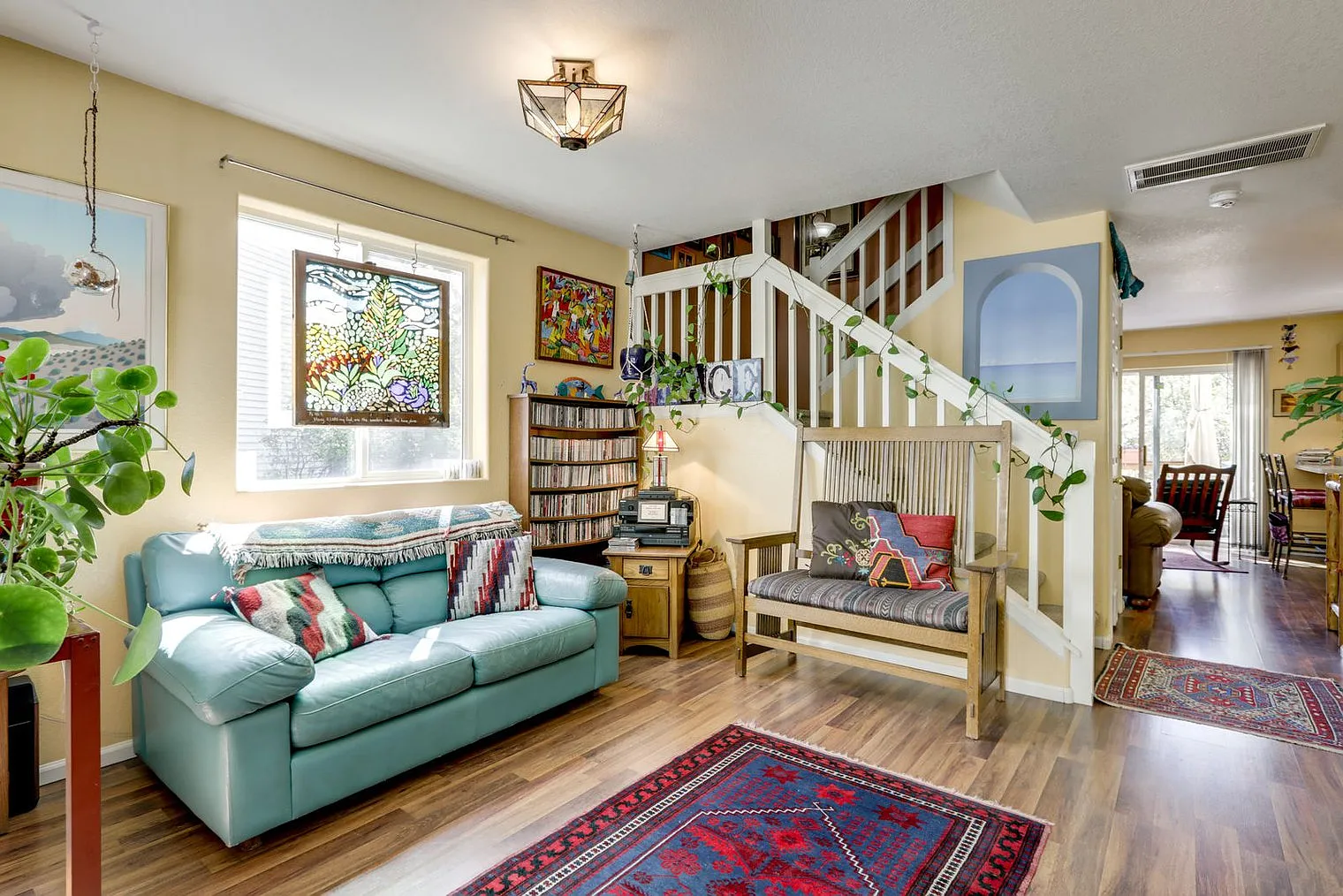 2 bed, 1.0 bath, 1399 sqft, $4,257 — Photo 3
