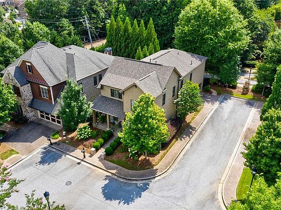 2nd image of 4552 Gateway Ct SE