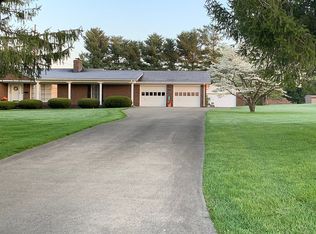 275 Cave Springs Dr, Lancaster, KY 40444
