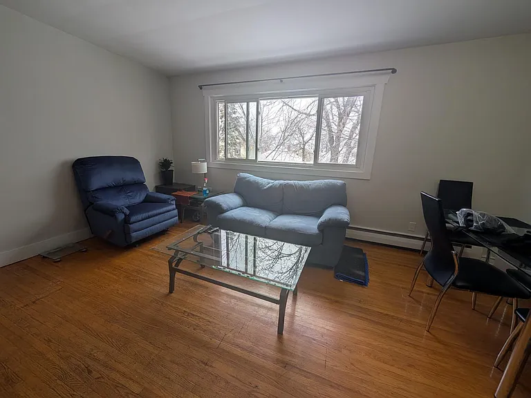 196 Concession St — Photo 5
