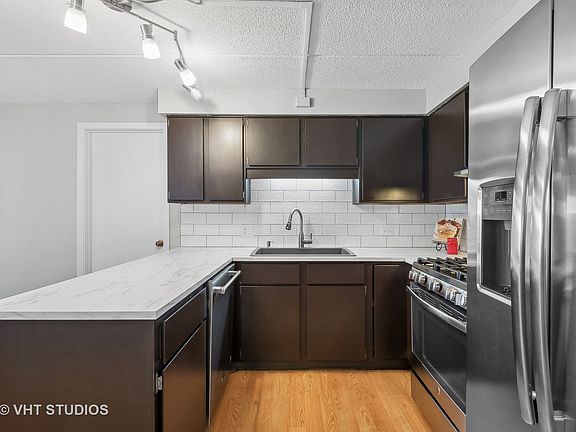 5th image of 7100 W Cullom Ave Unit 219