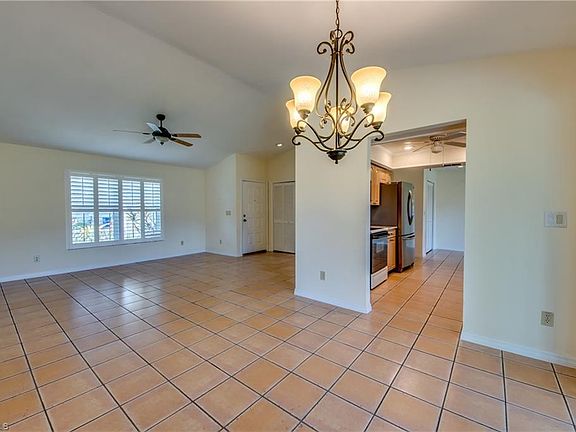 3rd image of 6675 Wakefield Dr