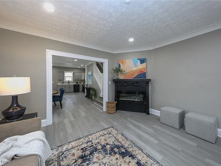 1574 Cohassett Ave — Photo 6