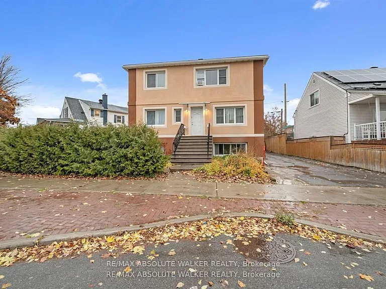 131 Dagmar Ave #3 — Photo 2