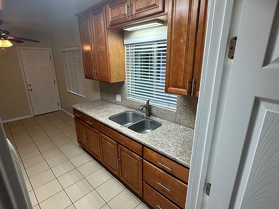 2nd image of 11841 Truro Ave APT D