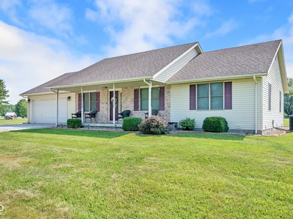 1830 Deece Dr, North Vernon, IN 47265