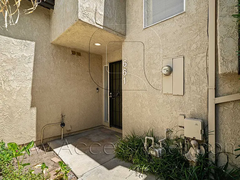 661 Parkview Dr — Photo 21