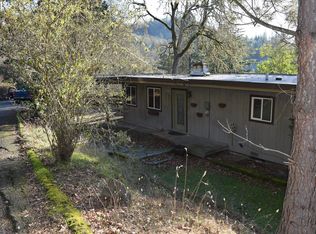 628 SE Fisher Dr, Roseburg, OR 97470