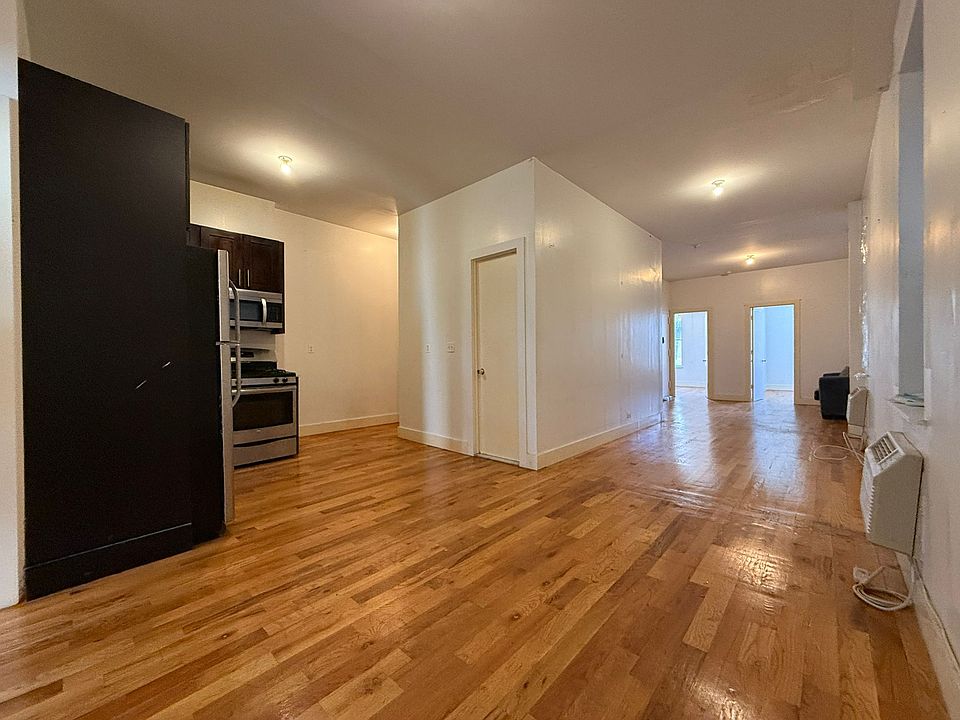 1st image of 735 Rogers Ave #4