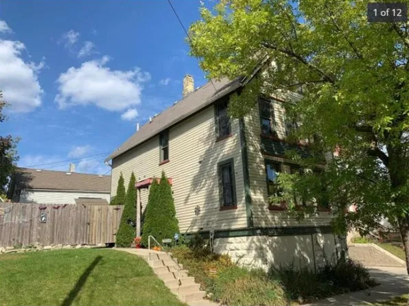114 E Lloyd St, Milwaukee, WI 53212