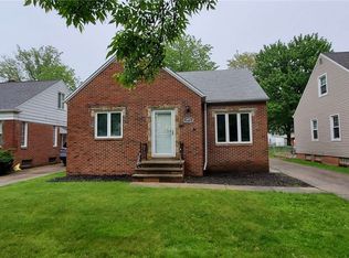415 E 272nd St, Euclid, OH