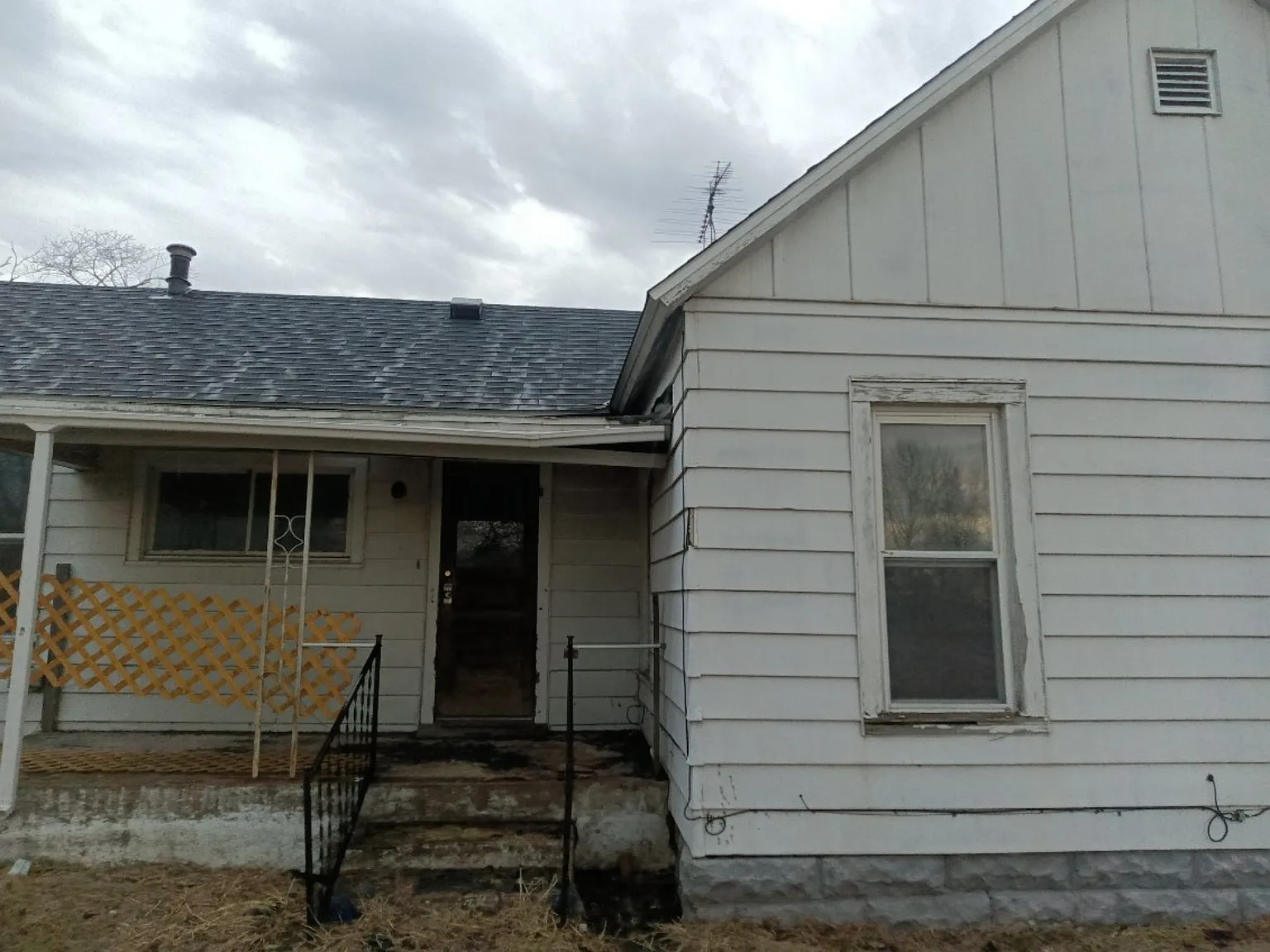 2 bed, 1000 sqft, $600 — Photo 3